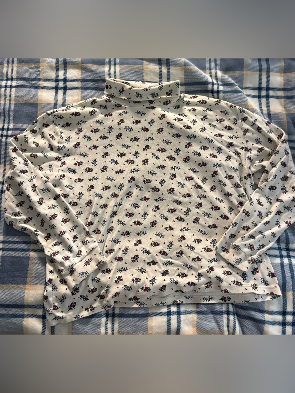 Vintage Cream Floral Turtleneck Top